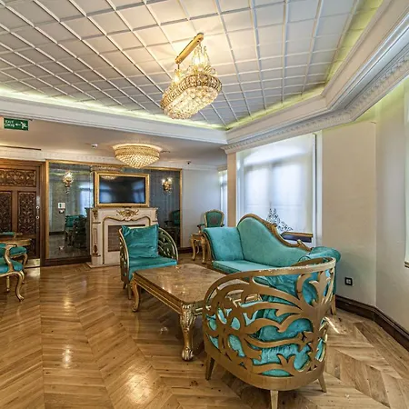 In Historic Mansion In Beylerbeyi