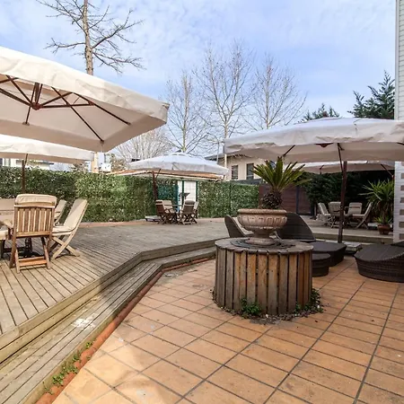 Apartment In Historic Mansion In Beylerbeyi *