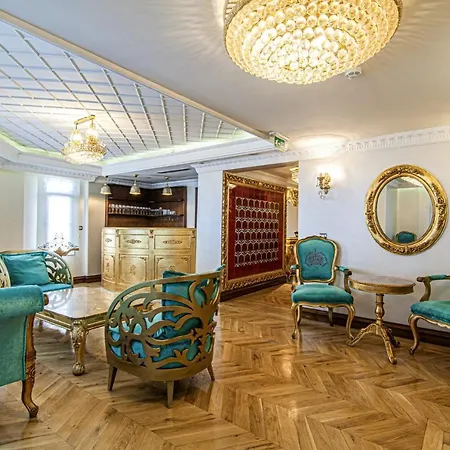 In Historic Mansion In Beylerbeyi *